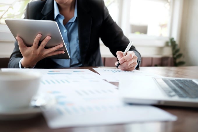 market analysis and qualitative and quantitative research