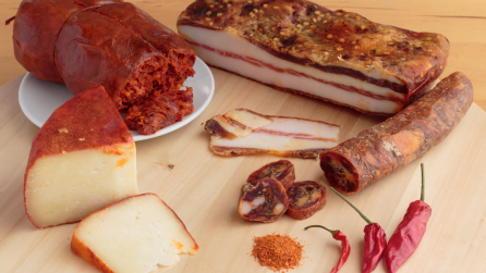 Prodotti tipici calabresi: valutare l'apertura di un punto vendita